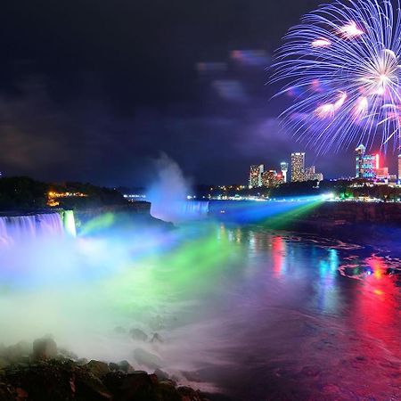 Two Bedrooms Unit With Jacuzzi And Great View Niagara Falls Zewnętrze zdjęcie