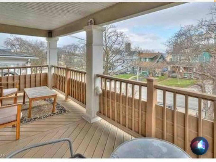 Two Bedrooms Unit With Jacuzzi And Great View Niagara Falls Zewnętrze zdjęcie