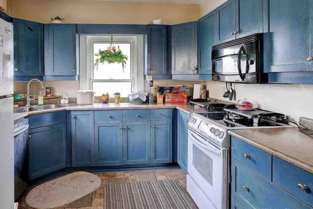 Two Bedrooms Unit With Jacuzzi And Great View Niagara Falls Zewnętrze zdjęcie