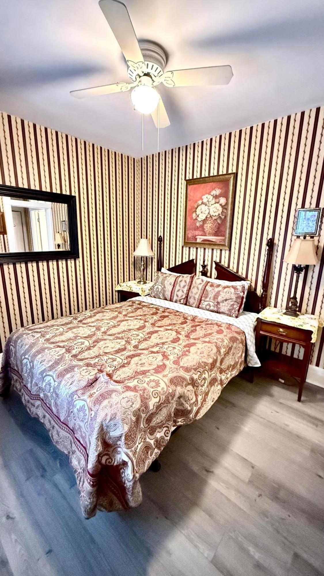 Two Bedrooms Unit With Jacuzzi And Great View Niagara Falls Zewnętrze zdjęcie